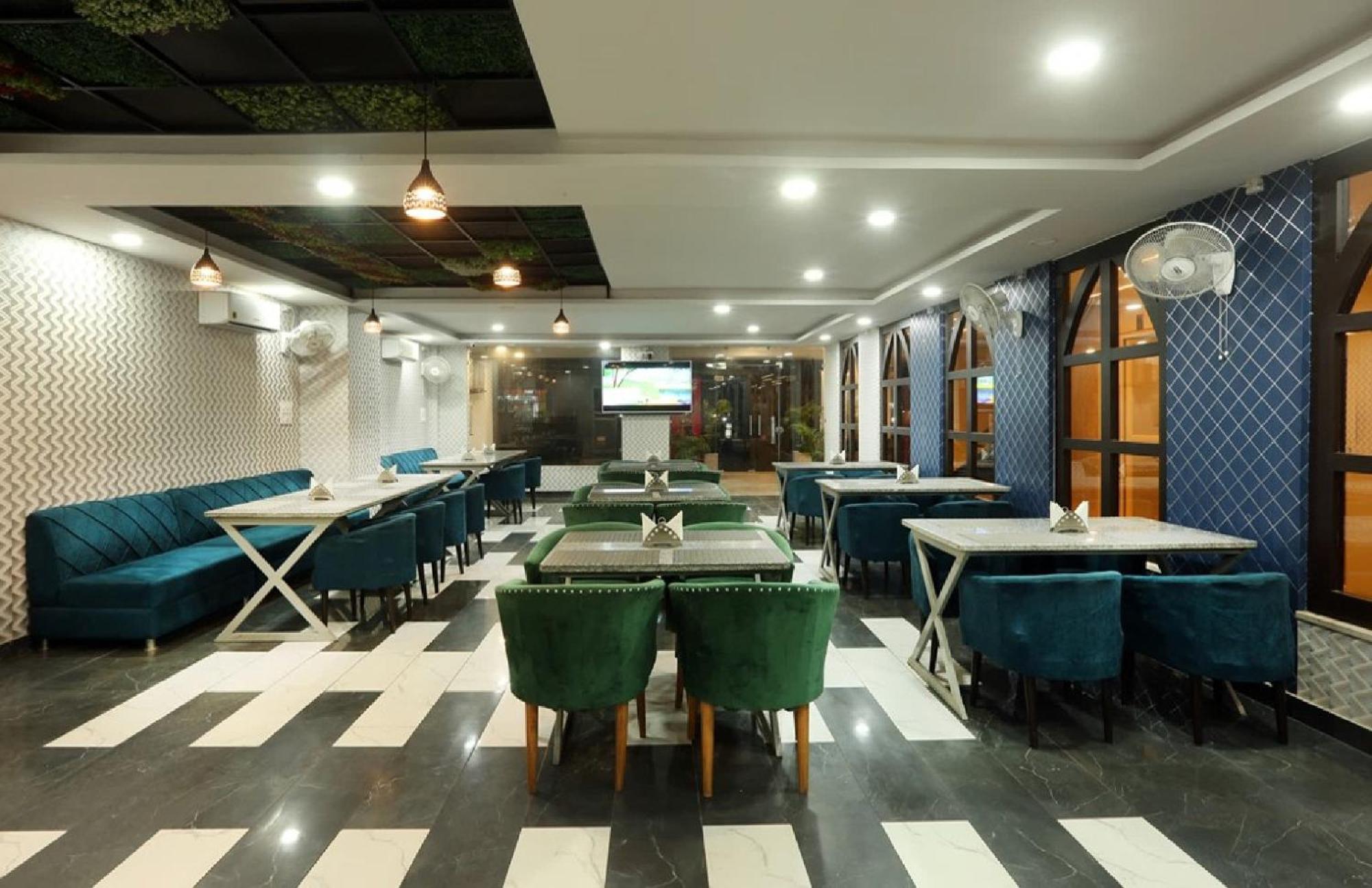 Aerostay Igi Delhi Airport Hotel